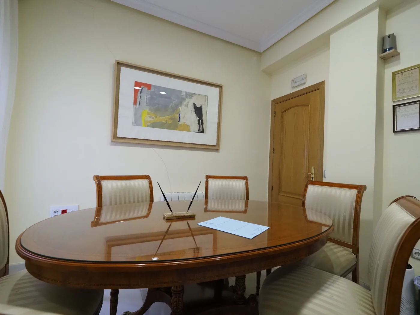 Sala de reuniones del despacho JT Abogados